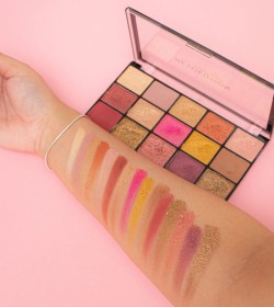 Makeup Revolution paleta cieni Prestige-23745